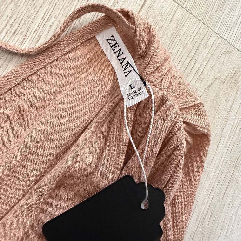 Zenana Peach Woven Crinkle Draped Surplice V-Neck Romper Size L - Picture 2 of 7